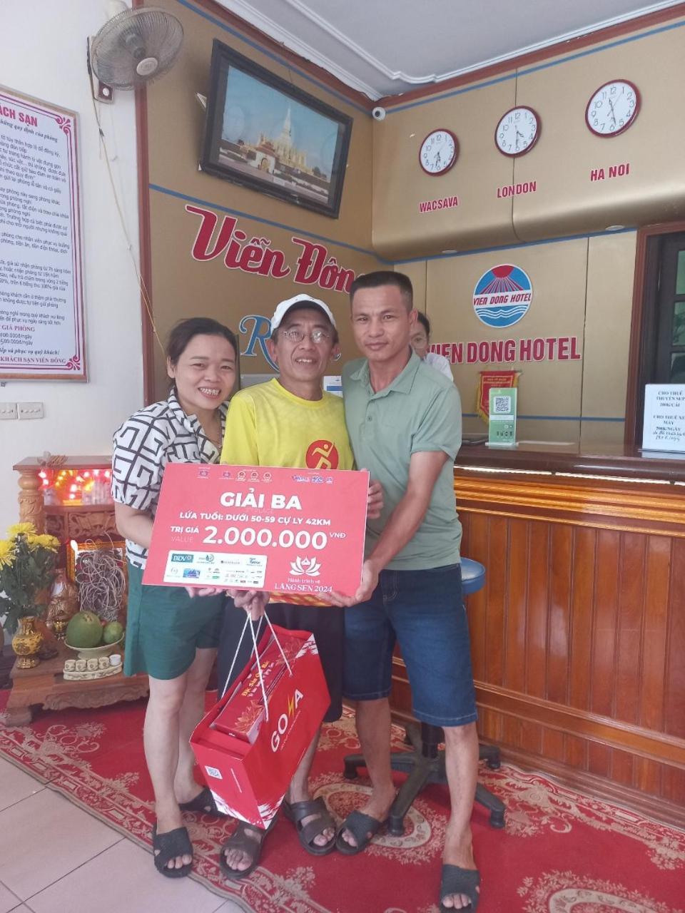 Hotel Khach San Vien Dong Cửa Lò Exterior foto