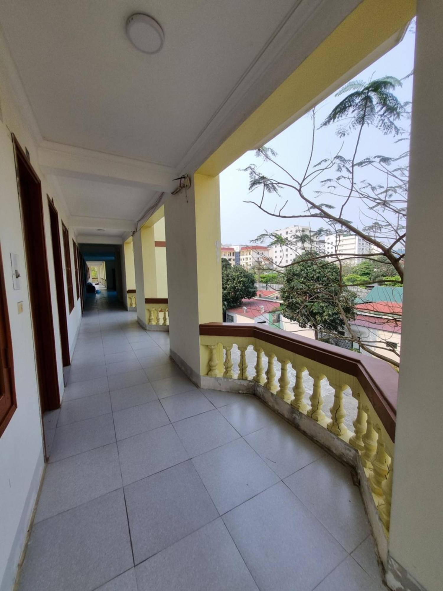 Hotel Khach San Vien Dong Cửa Lò Exterior foto